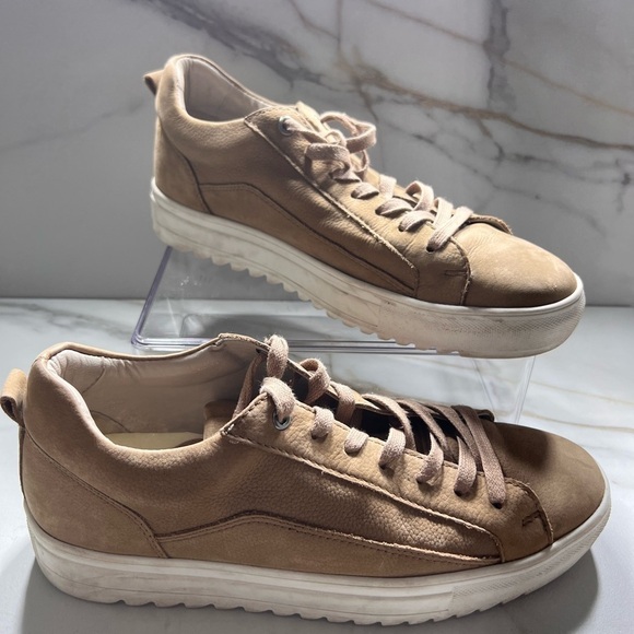 Vince Camuto‎ Maddox leather sneaker. Size 9 no box - Picture 1 of 9